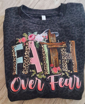Faith Leopard Crew Neck swearshirt- 2 XL - LAT
