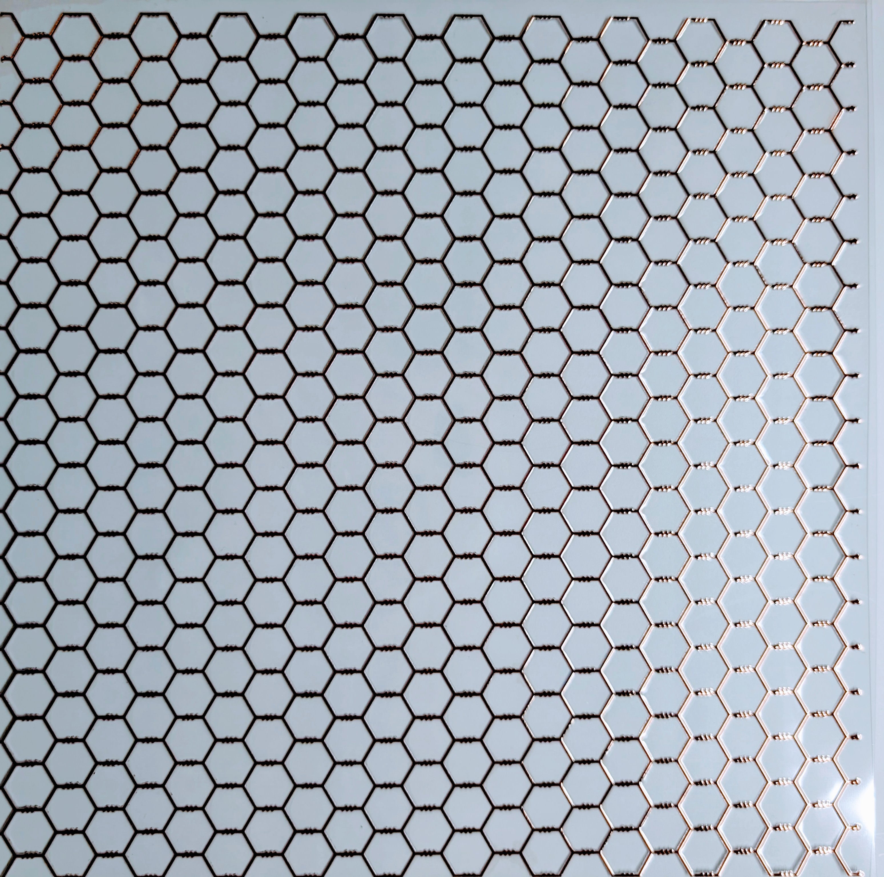 #132 chicken wire Metalliic 3 color options – Kraft Craze