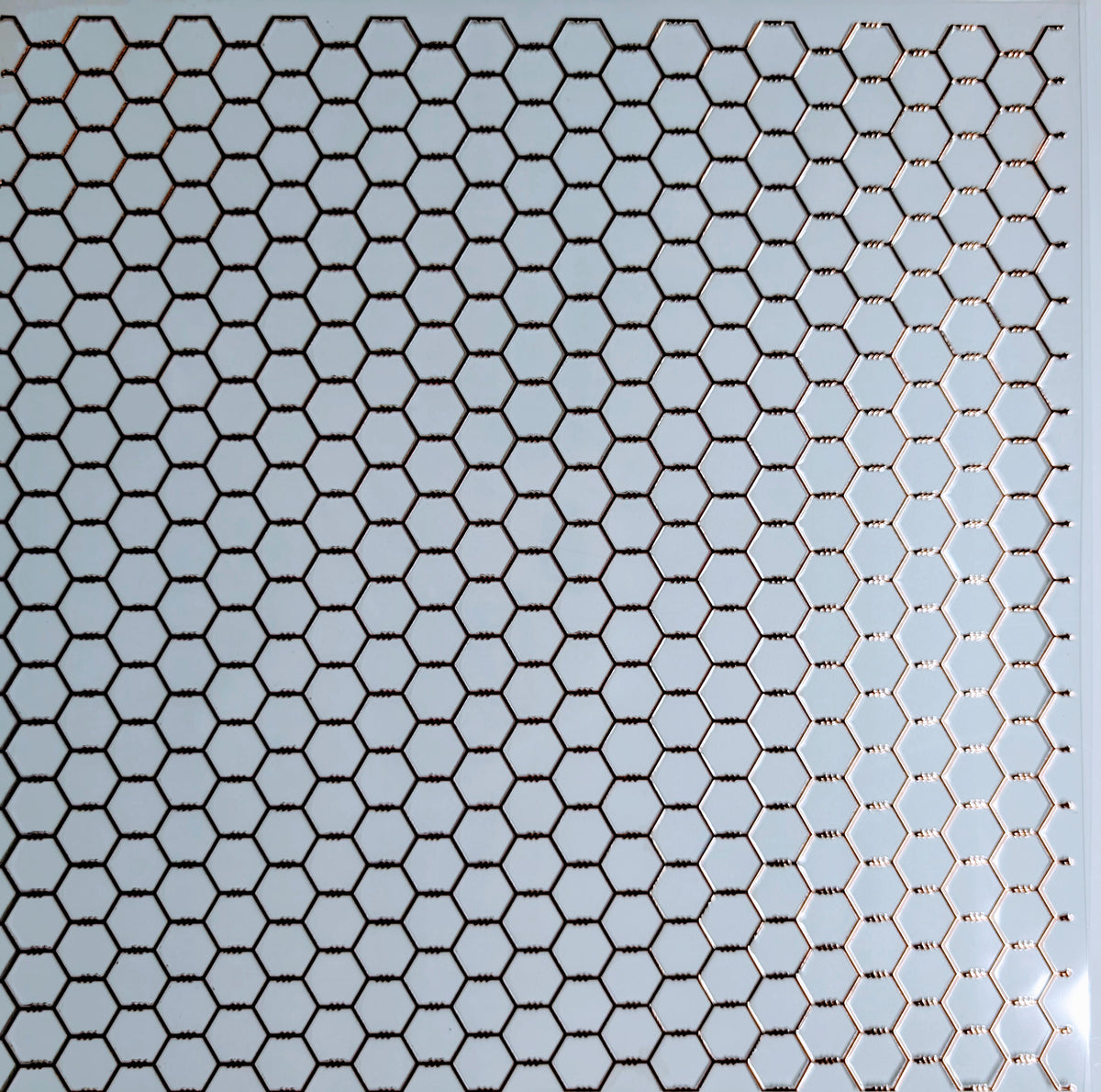 #132 chicken wire Metalliic 3 color options
